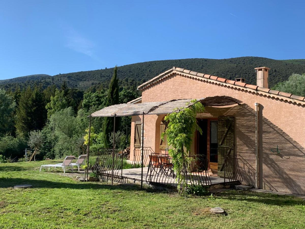Les Oliviers Villa Vaugines Luaran gambar